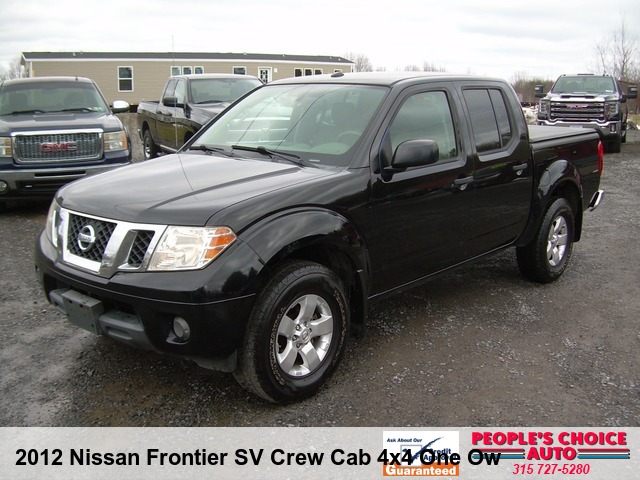 2012 Nissan Frontier SV Crew Cab 4x4 One Owner