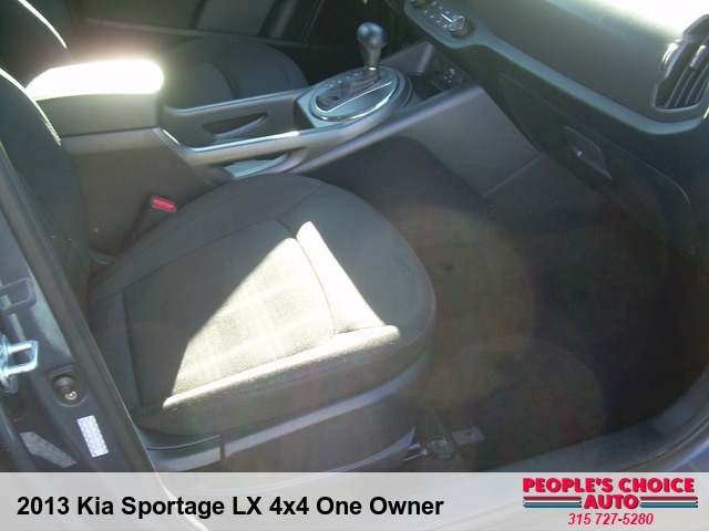 2013 Kia Sportage LX 4x4 One Owner