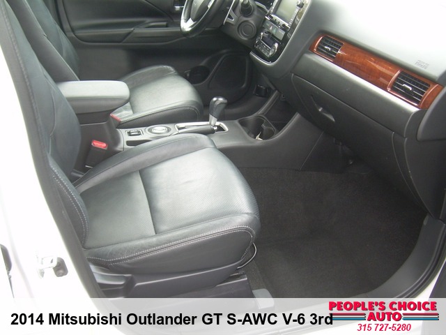 2014 Mitsubishi Outlander GT S-AWC V-6 3rd Seat
