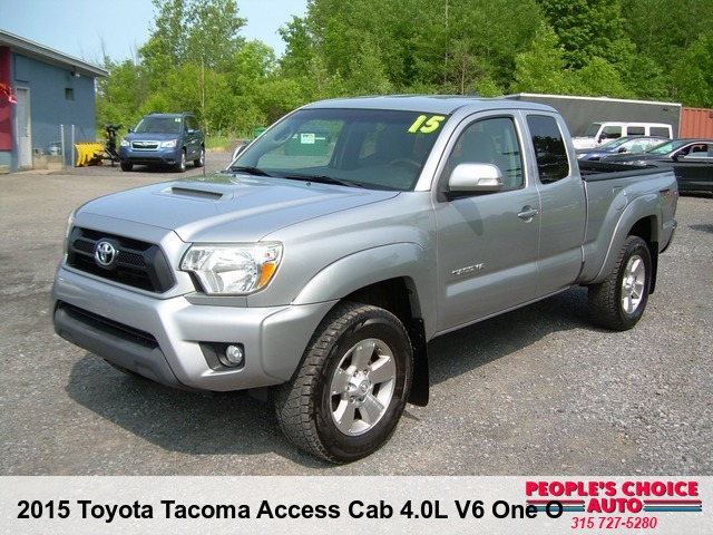 2015 Toyota Tacoma Access Cab 4.0L V6 One Owner