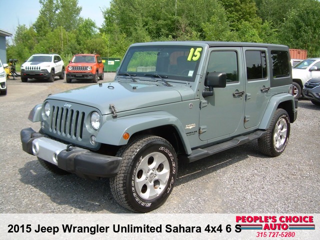 2015 Jeep Wrangler Unlimited Sahara 4x4 6 Speed