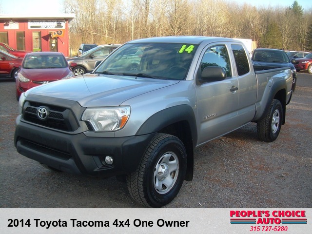 2014 Toyota Tacoma 4x4 One Owner