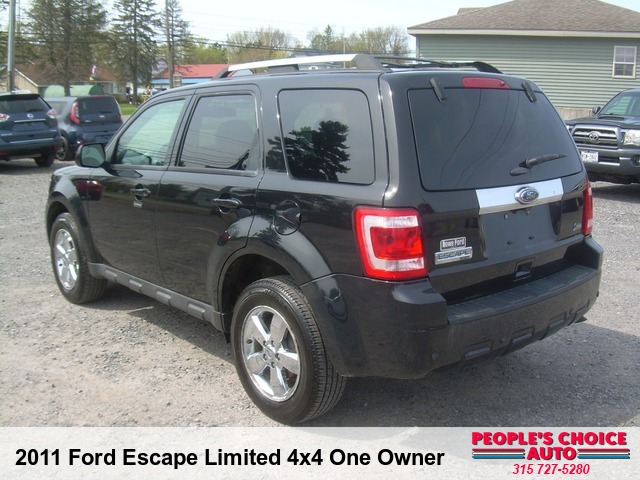 2011 Ford Escape Limited 4x4 One Owner