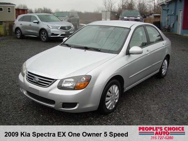 2009 Kia Spectra EX One Owner 5 Speed