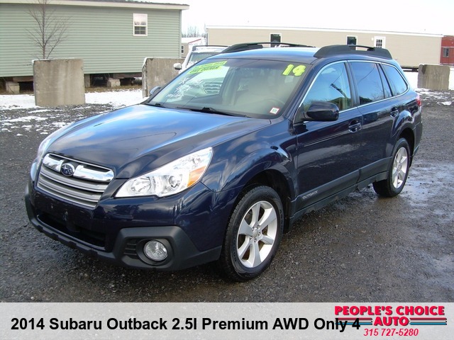 2014 Subaru Outback 2.5I Premium AWD Only 46k miles One Owner