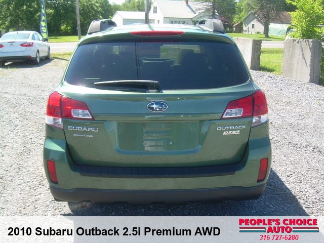 2010 Subaru Outback 2.5i Premium AWD