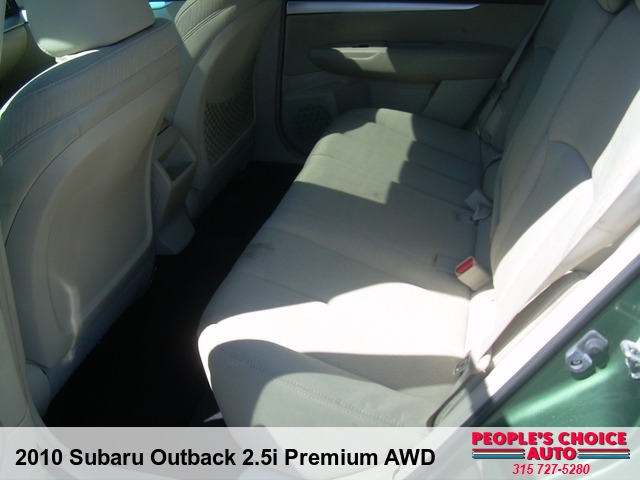2010 Subaru Outback 2.5i Premium AWD