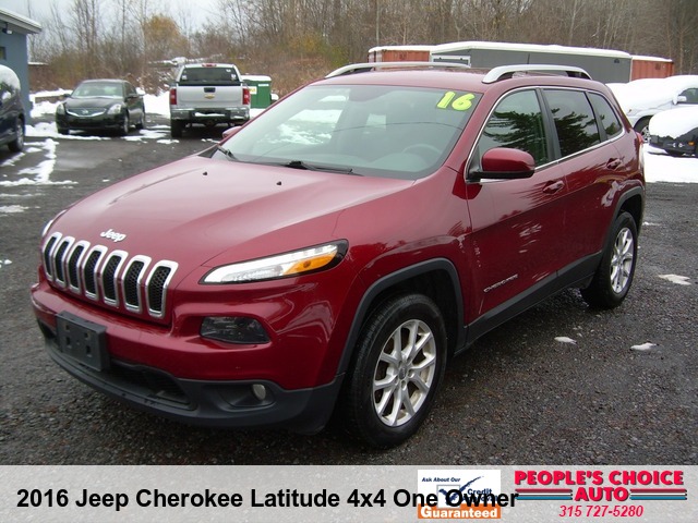 2016 Jeep Cherokee Latitude 4x4 One Owner
