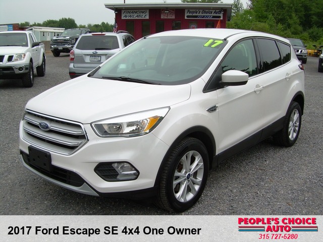 2017 Ford Escape SE 4x4 One Owner